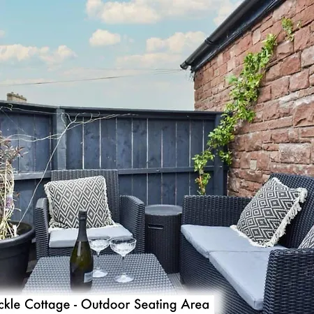 Ferienhaus Honeysuckle & Whinfell