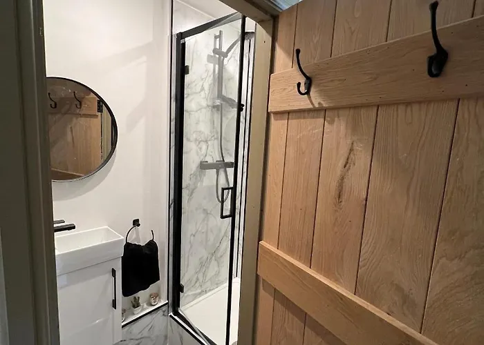 Honeysuckle & Whinfell Holiday home