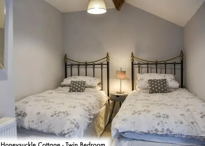 Honeysuckle & Whinfell Holiday home