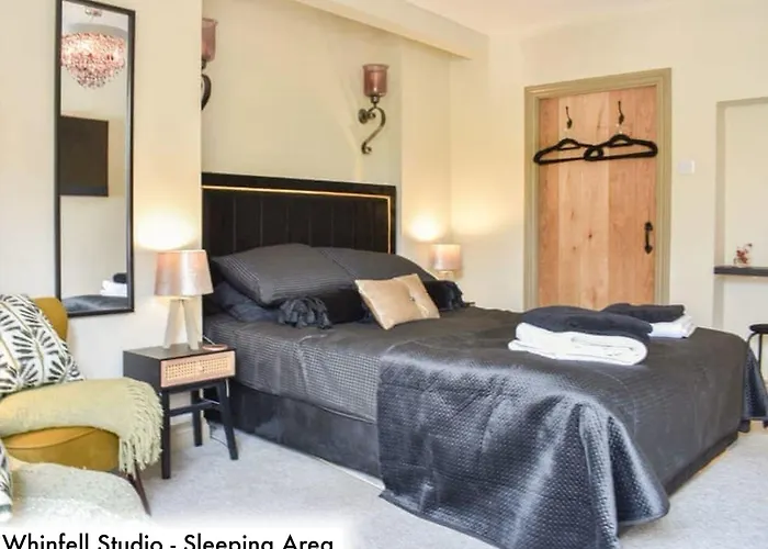 Holiday home Honeysuckle & Whinfell *